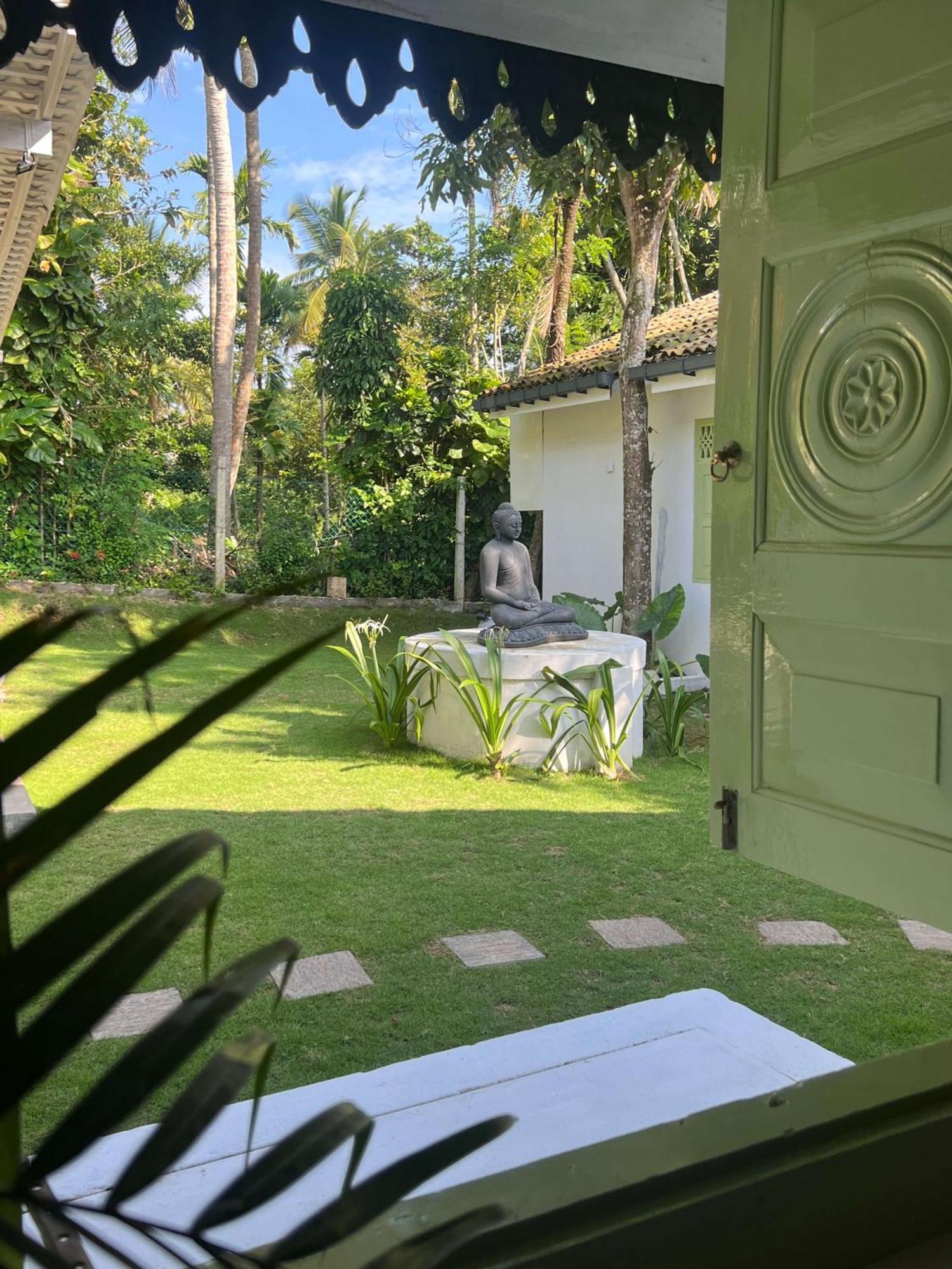 Zen House Hotel Ahangama Kültér fotó