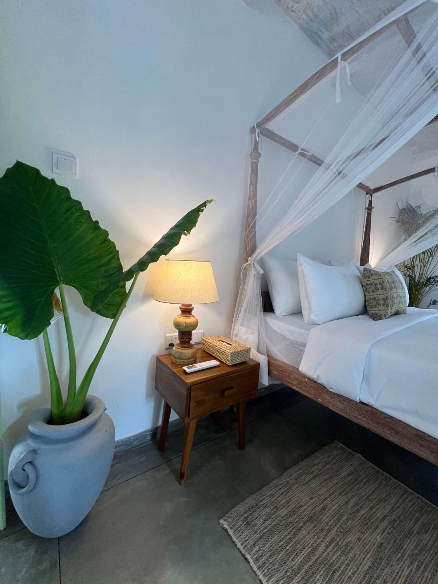 Zen House Hotel Ahangama Szoba fotó