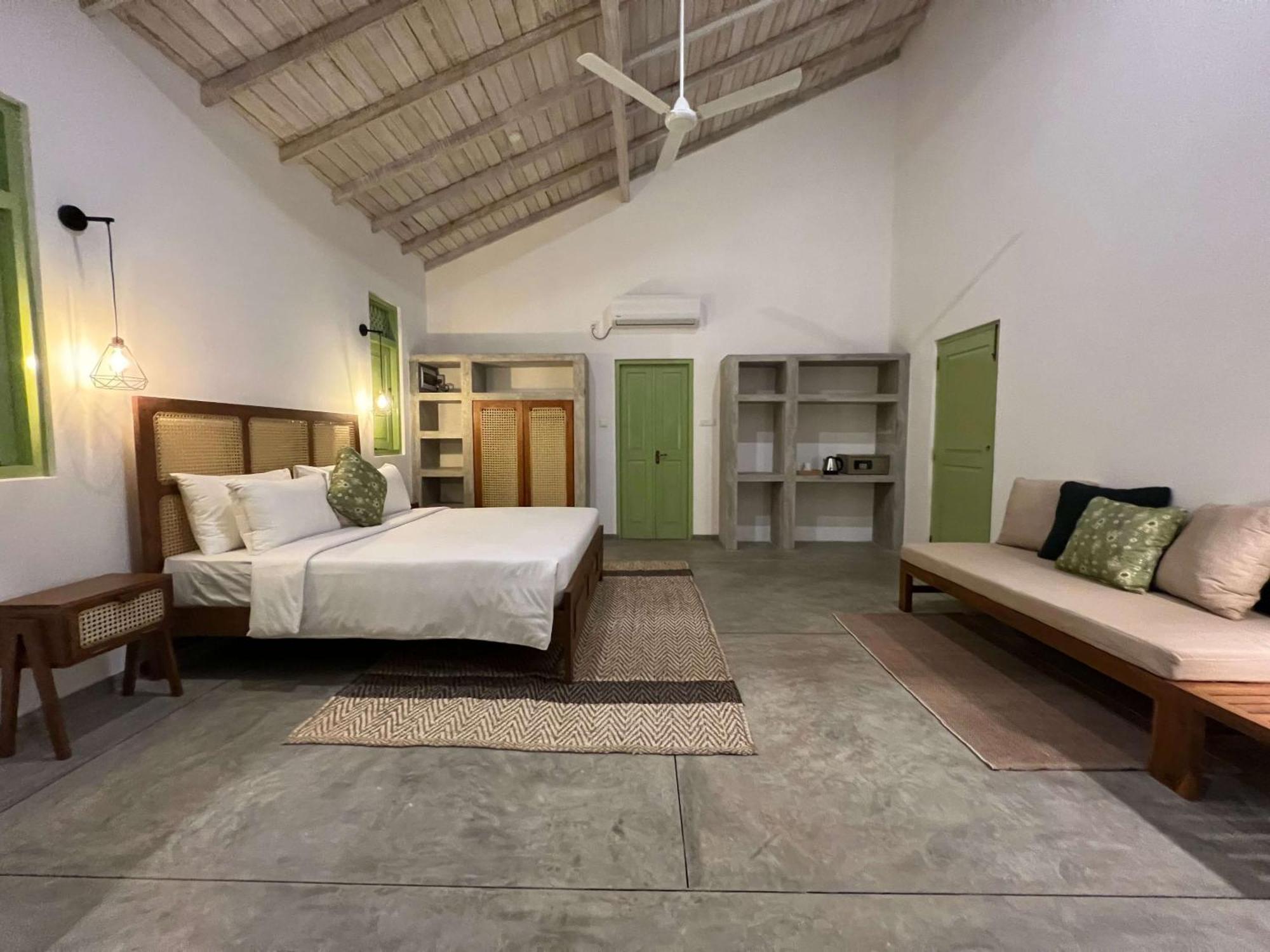 Zen House Hotel Ahangama Szoba fotó